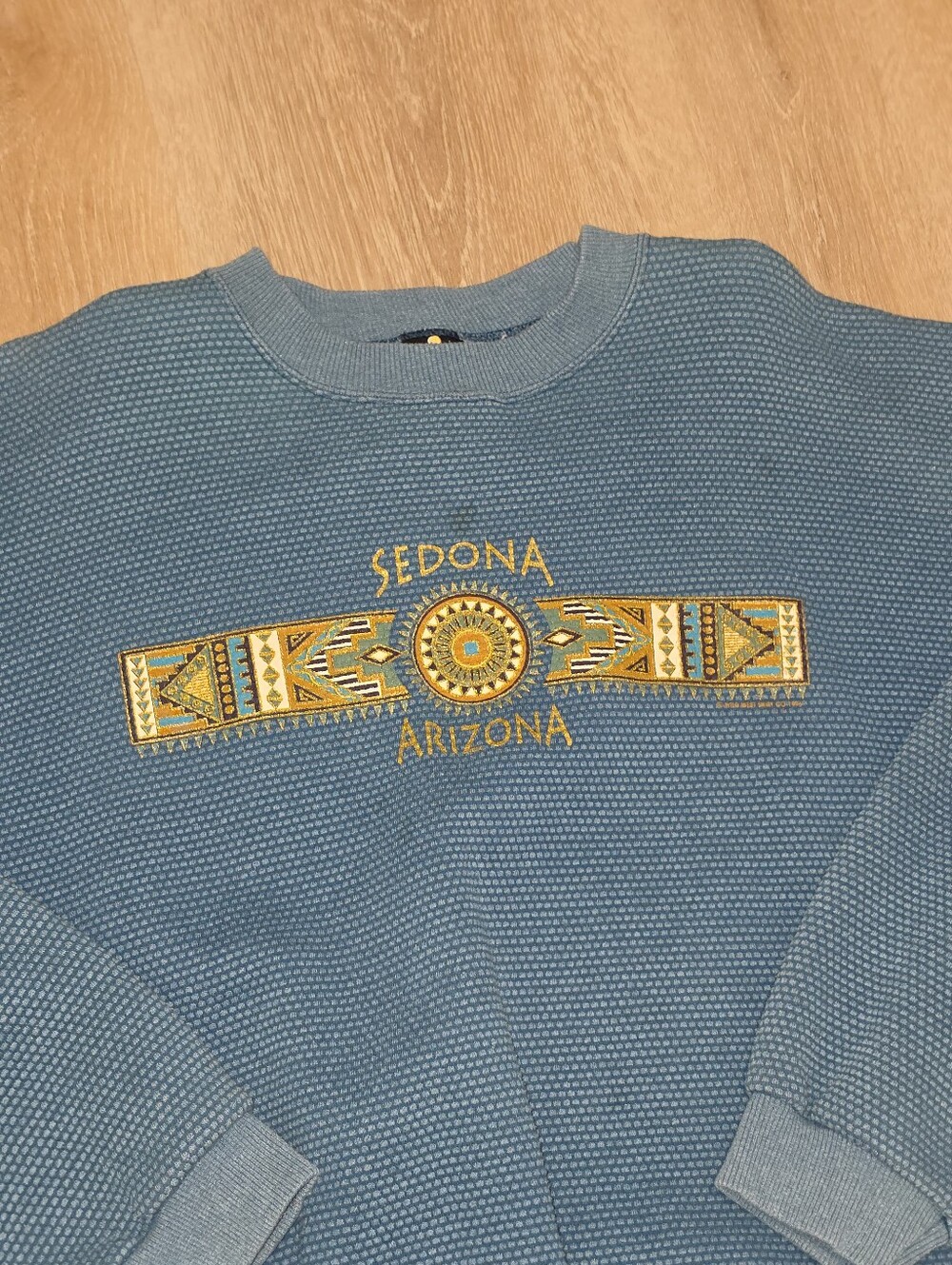 Vintage Sedona Arizone H.L Miller Gold Crewneck Sweater Size XL Blue Sweater